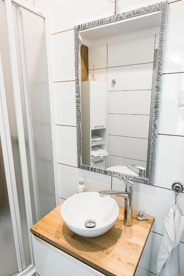 Апартаменти Apartament Mietowy Устрики-Долішні Екстер'єр фото